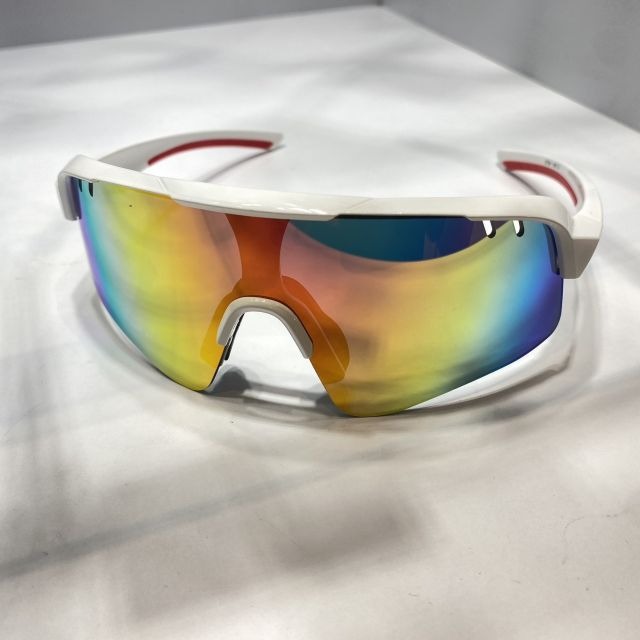 [Eye Play] Eye Play 運動款太陽眼鏡 加購價99元