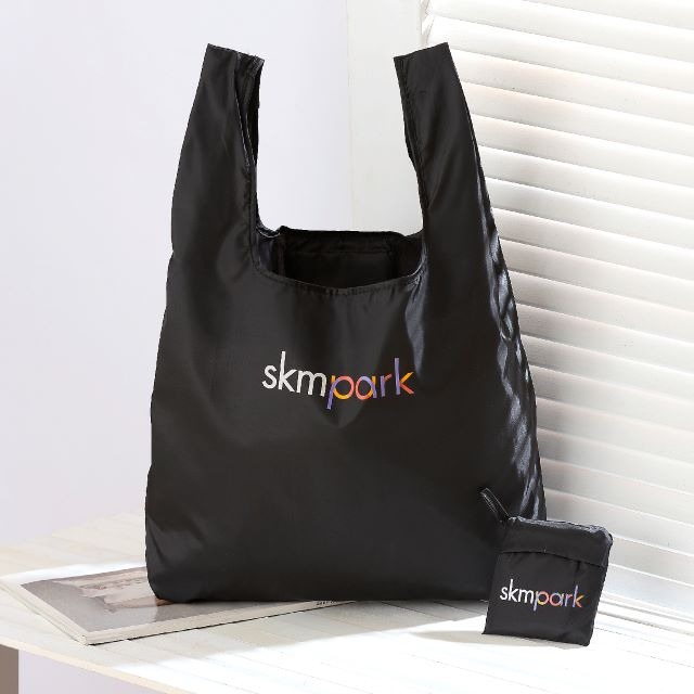 時尚黑尼龍購物袋